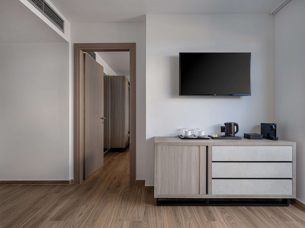 Executive Suite, Private Pool, Mountain View
