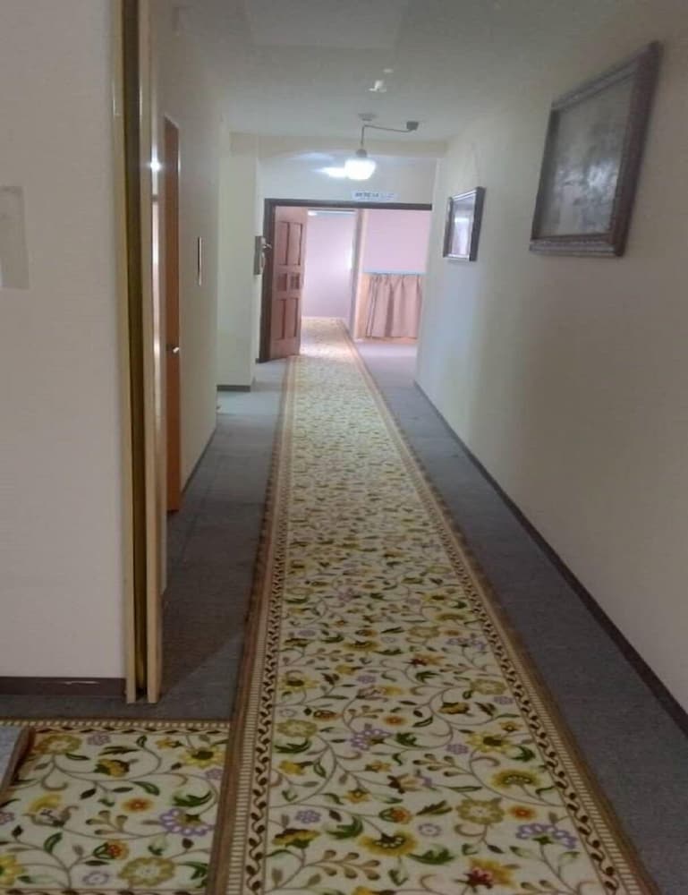 Basic Single Room photo 2