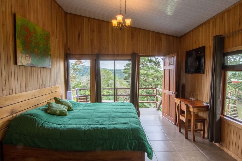 Junior Suite, 1 Bedroom, Balcony, Mountain View photo 2