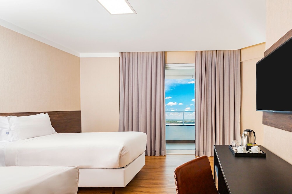 Executive Double or Twin Room, 1 Bedroom, City View photo 3