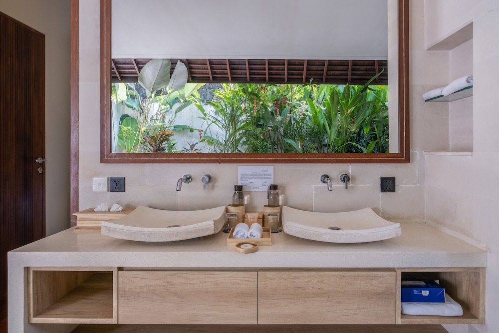 Sadewa 2 Bedroom Villa with Private Pool photo 2