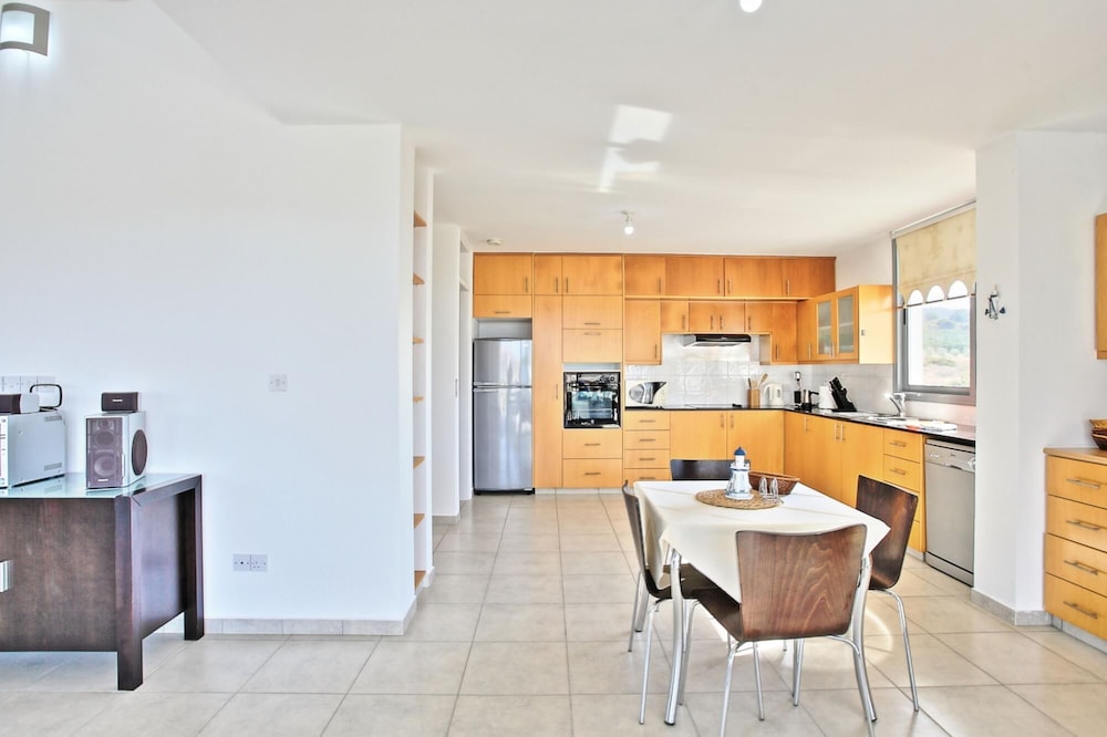 Villa photo 3