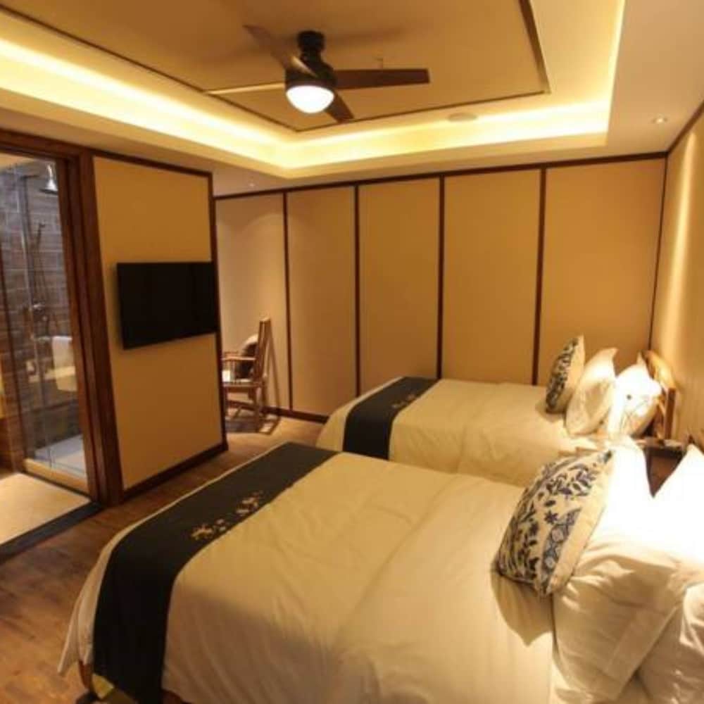 Comfort Twin Room