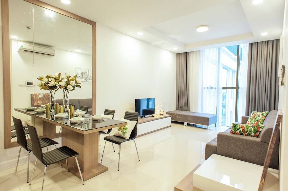 Luxury Apartment, 2 Bedrooms, City View