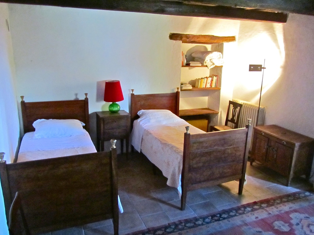 Exclusive Apartment (Cascina)