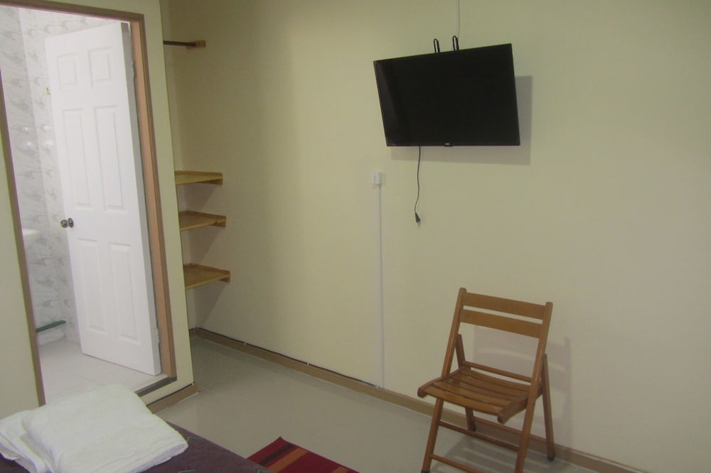 Single Room, 1 Twin Bed, Private Bathroom photo 3