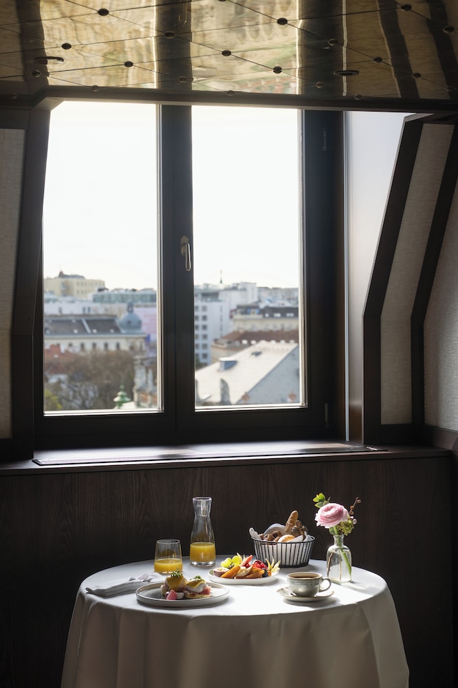 Almanac Suite mit Parkblick thumbnail 5
