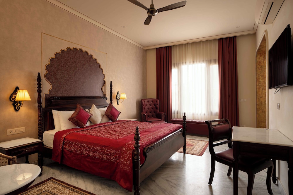 Family Suite, Patio, City View