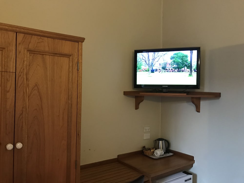Queen Twin Suite photo 3