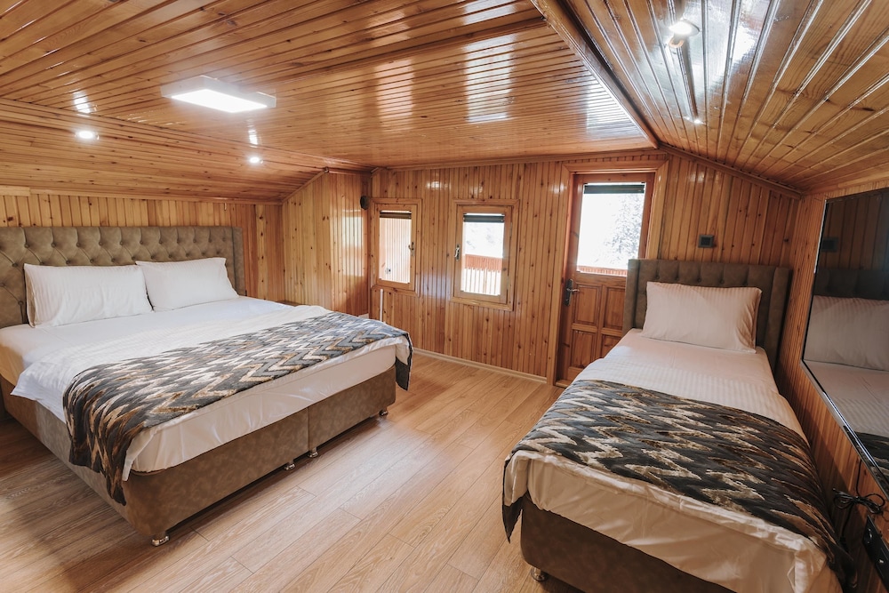 Comfort Triple Room, Valley View photo 1