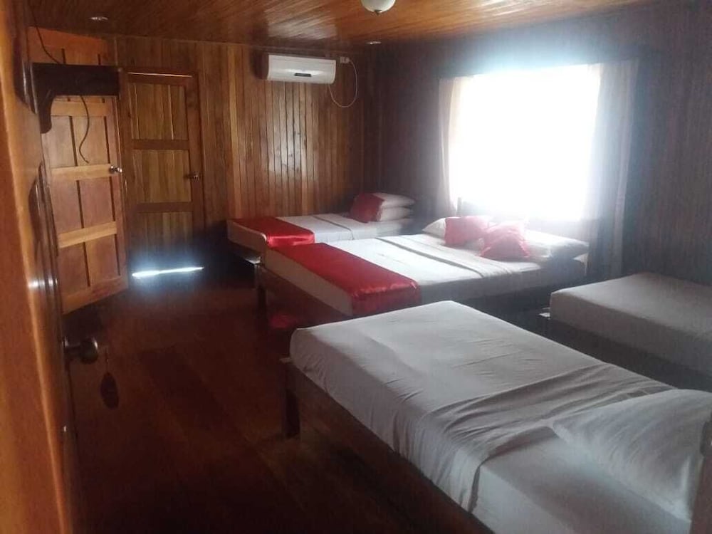 Quadruple Room photo 3