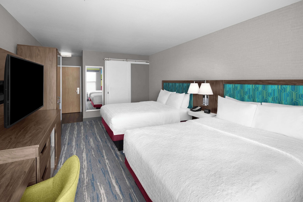 Two queen beds non smoking - Photo 2