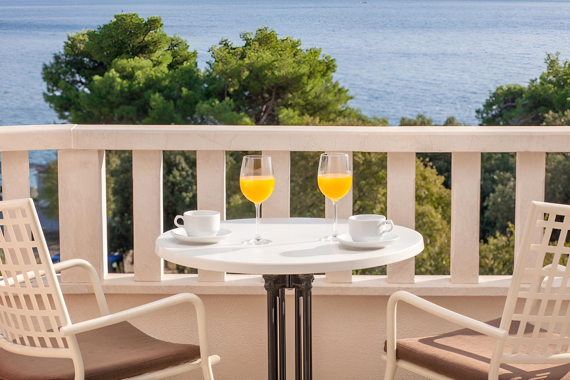 Standard Double Room, Balcony, Sea View photo 2