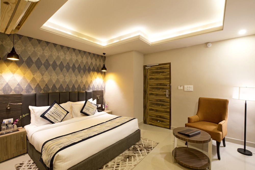 Deluxe Double Room - Photo 9
