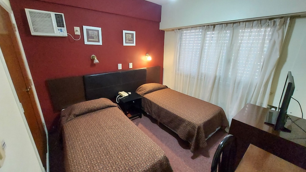 Basic Double or Twin Room photo 3