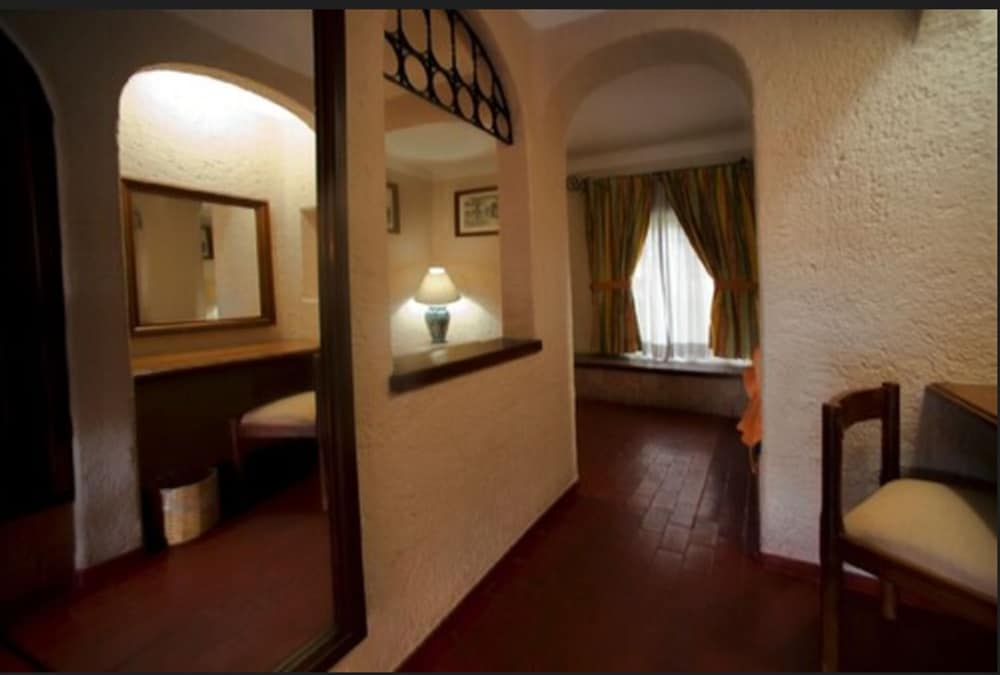Standard Room - Photo 8