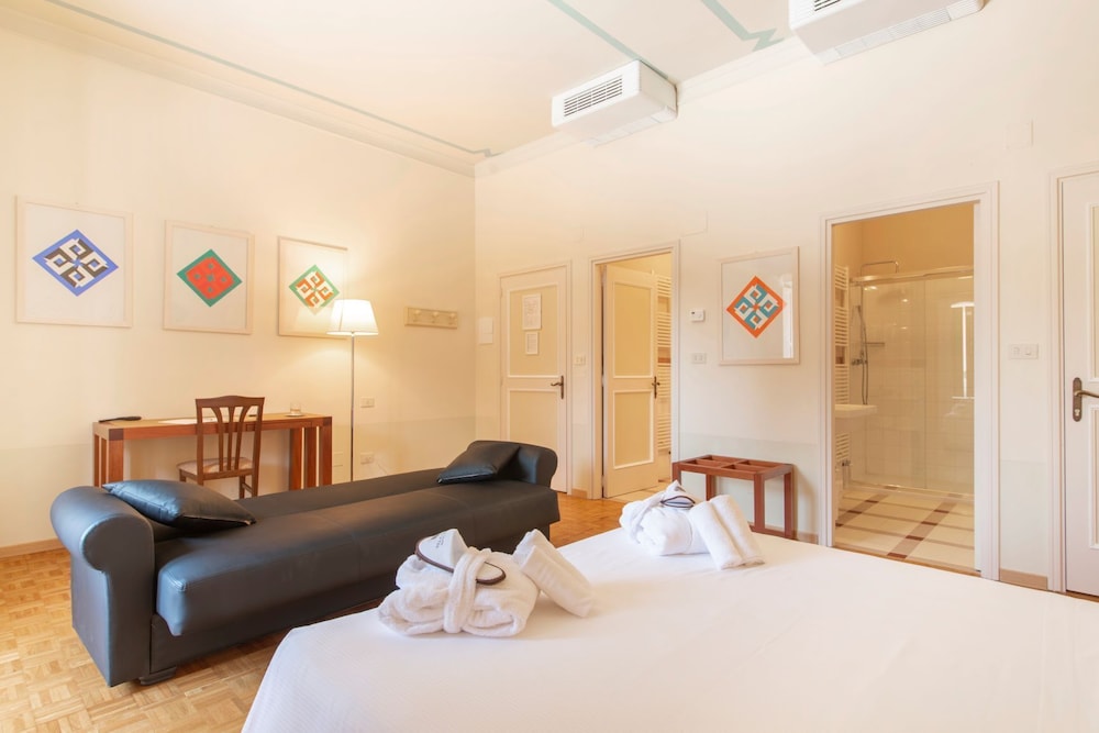 Junior Studio Suite, 1 Double Bed photo 3