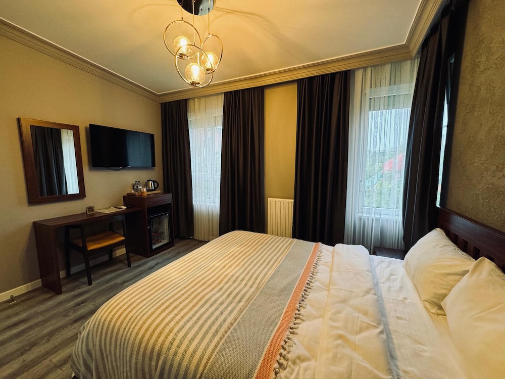 Economy Room - Photo 5