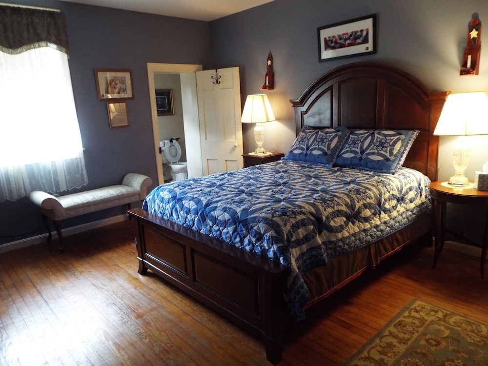 Standard Triple Room, Ensuite, Garden View (Hettie Schriver Room) photo 3