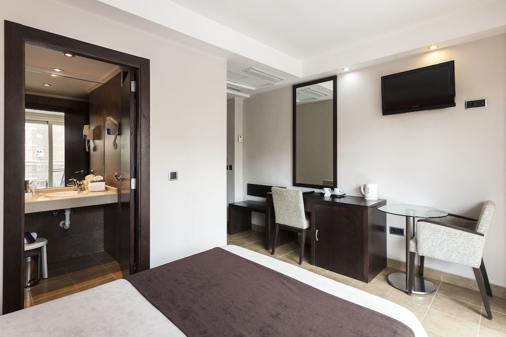 Single Room photo 2