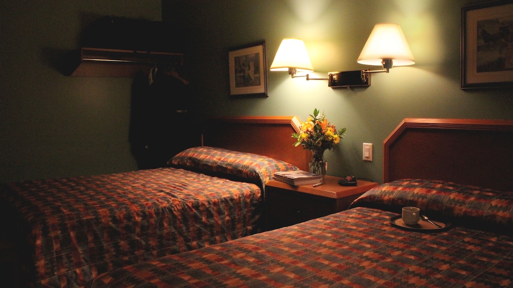 Classic Room, 2 Double Beds photo 2