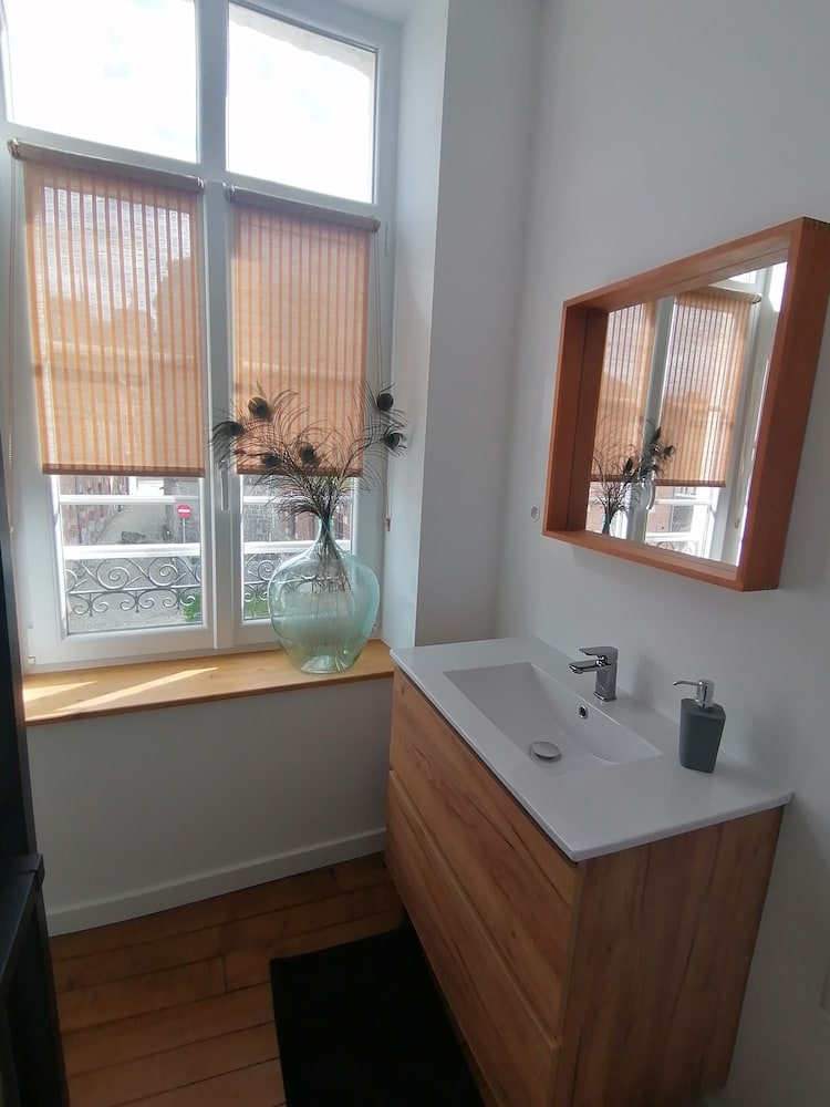 Double or Twin Room, City View photo 2