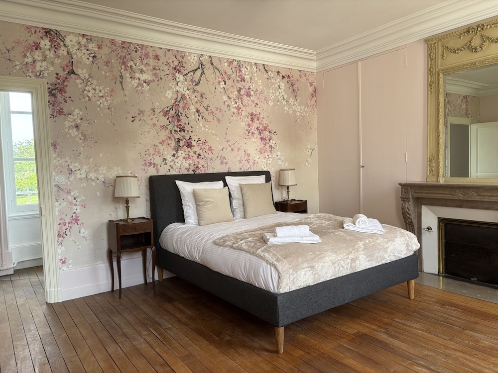 Comfort Suite, Ensuite, Pool View