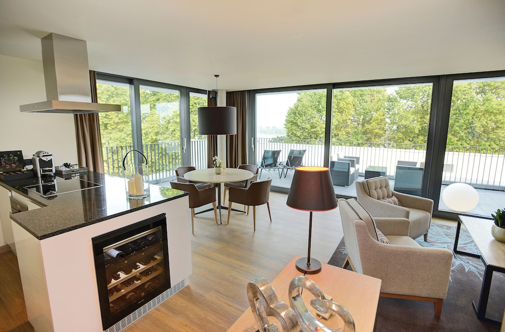 Penthouse Suite photo 2