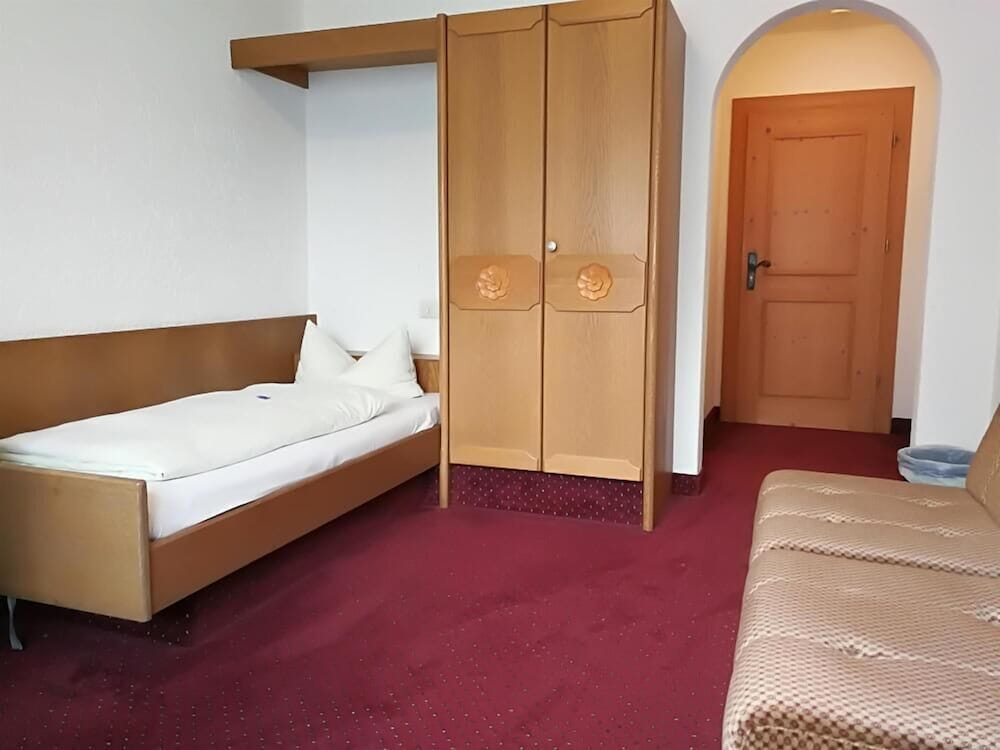 Basic Room photo 1