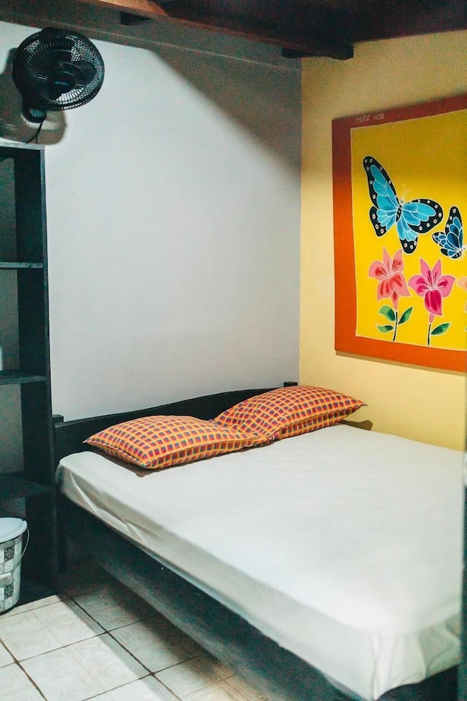 Basic Single Room, Non Smoking photo 2