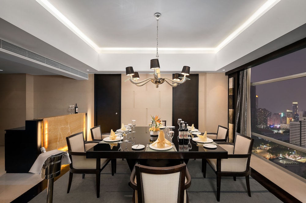 Chairman Suite