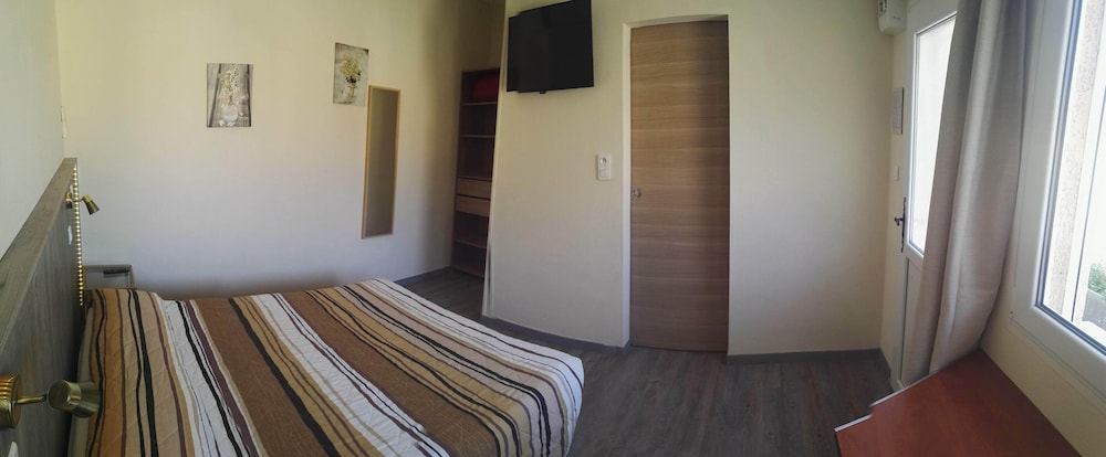 Comfort Double Room, 1 Double Bed, Accessible, Private Bathroom photo 3