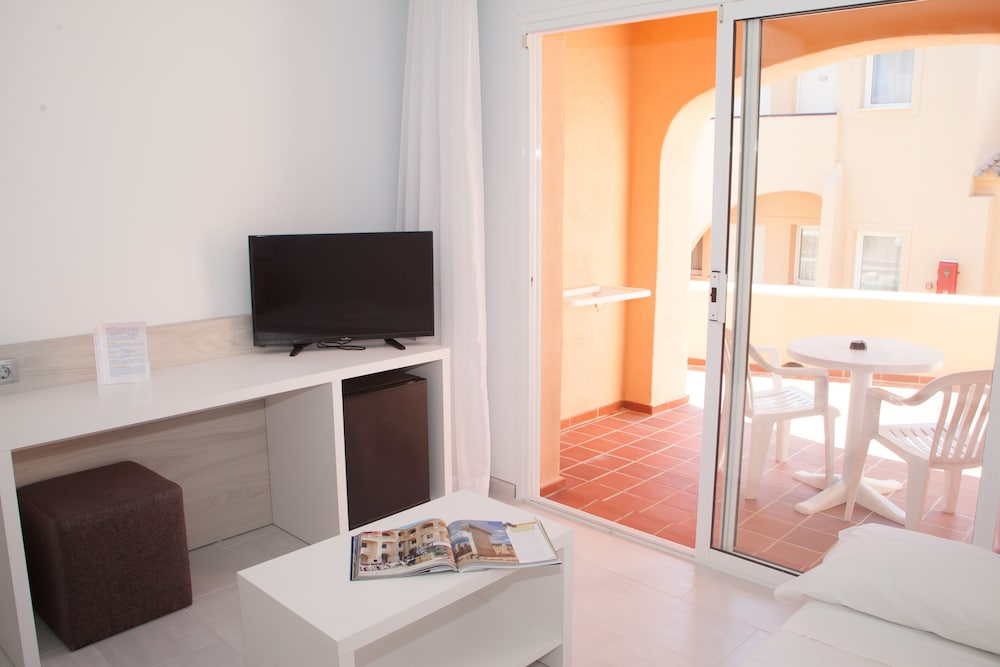 Family Studio Suite photo 3