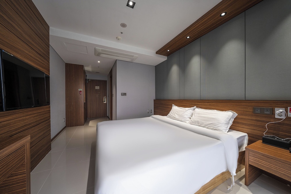 Superior Double Room, 1 Queen Bed, Ocean View