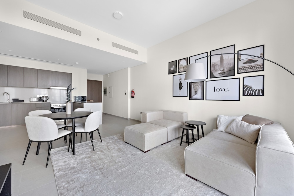 Apartment photo 1