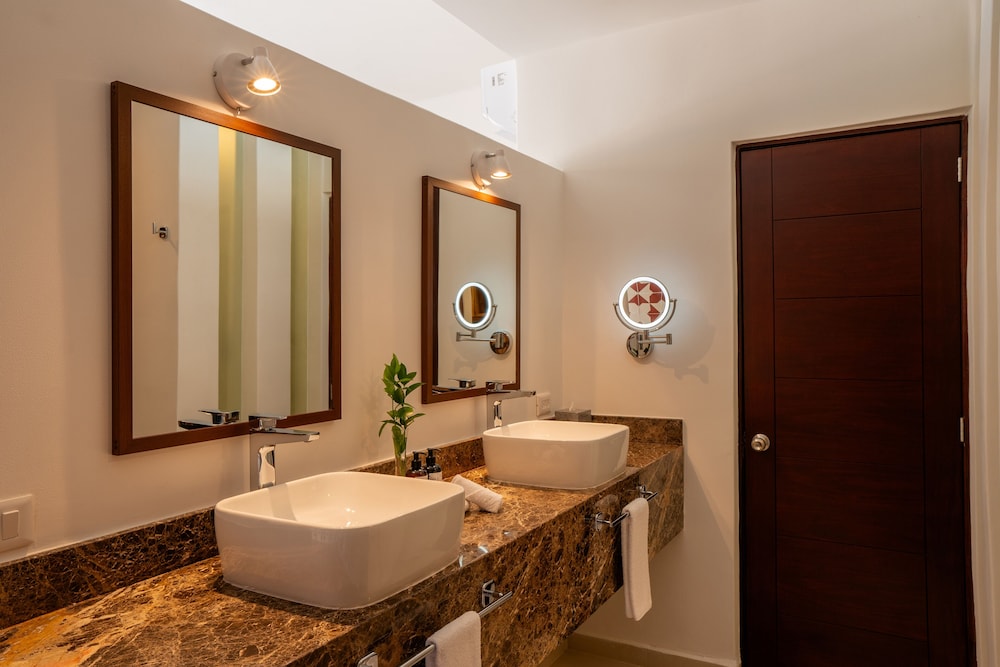 Oceanview Room - Photo 3