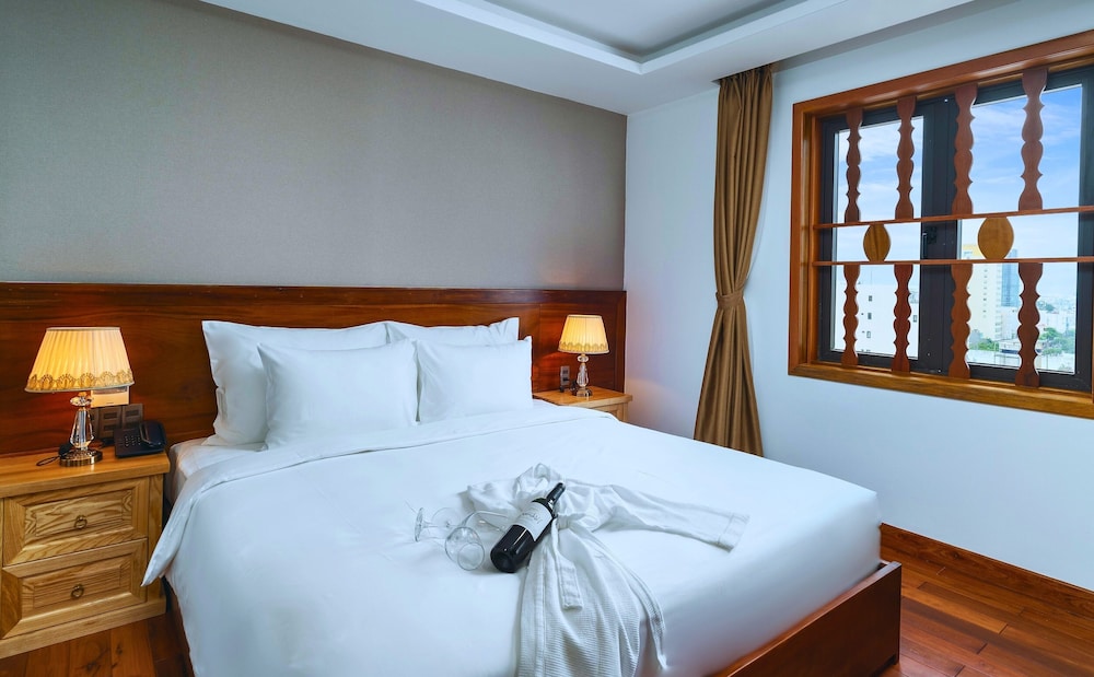 Premier Double or Twin Room, City View photo 2