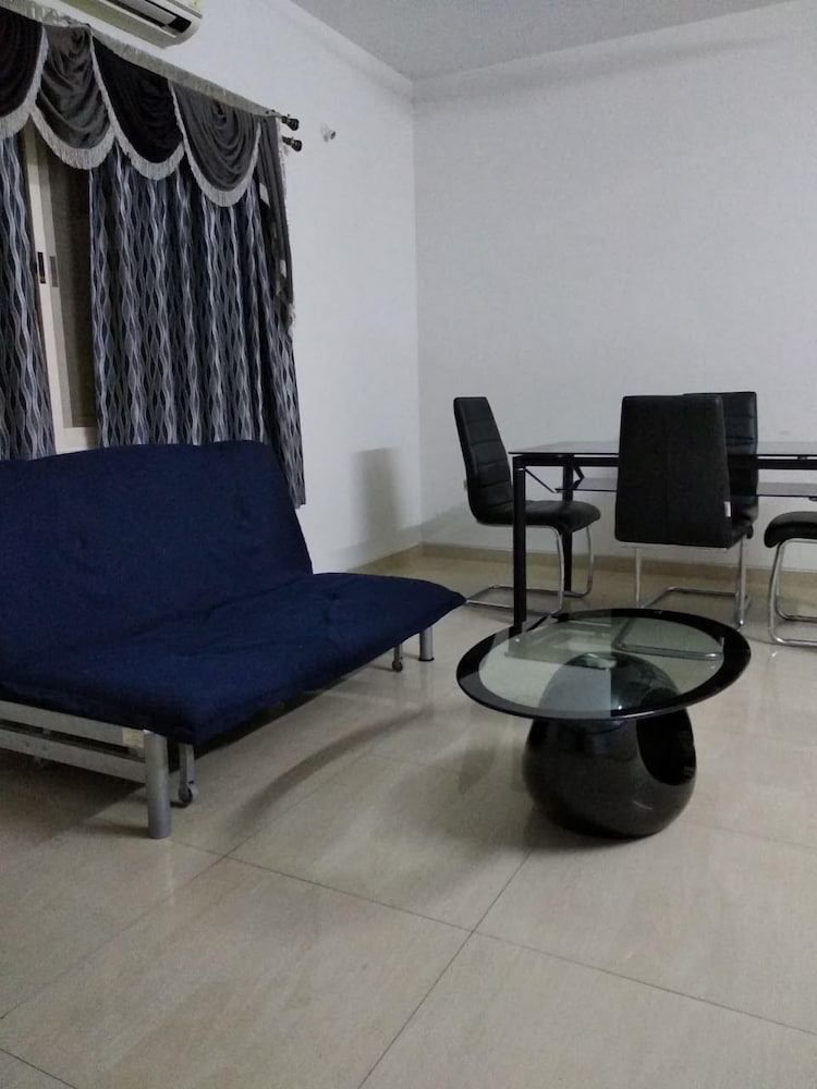 Deluxe Apartment photo 2