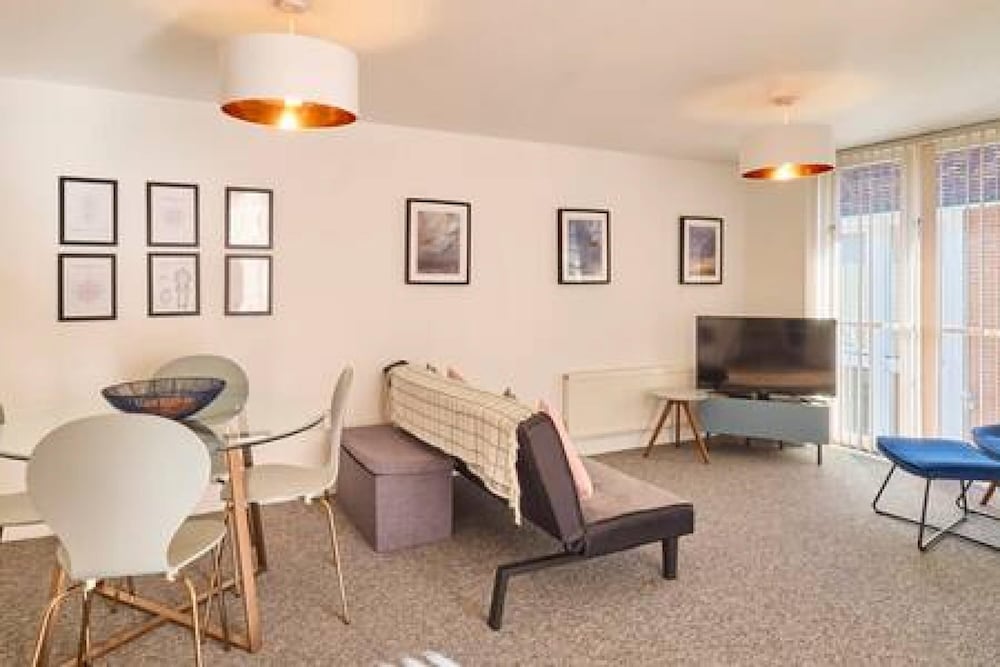 Apartment photo 1