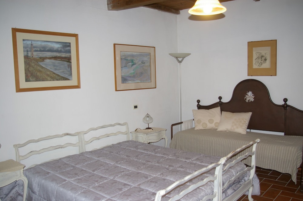 Double Or Twin Room photo 3