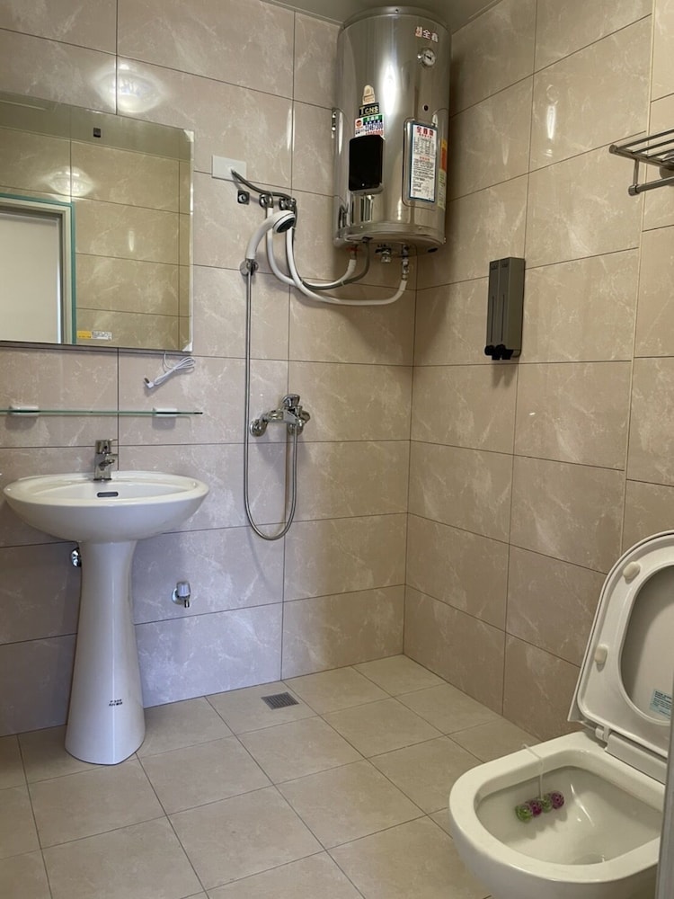 Deluxe Triple Room photo 2