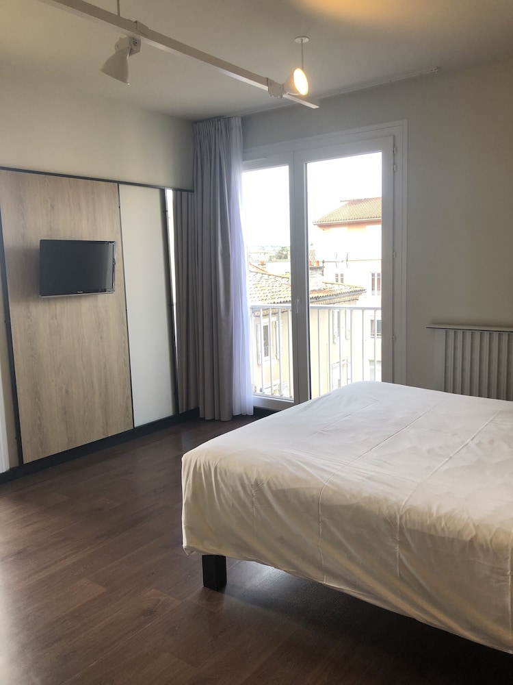 Superior Room, 1 Double Bed (renovated, industrial style) - Photo 3