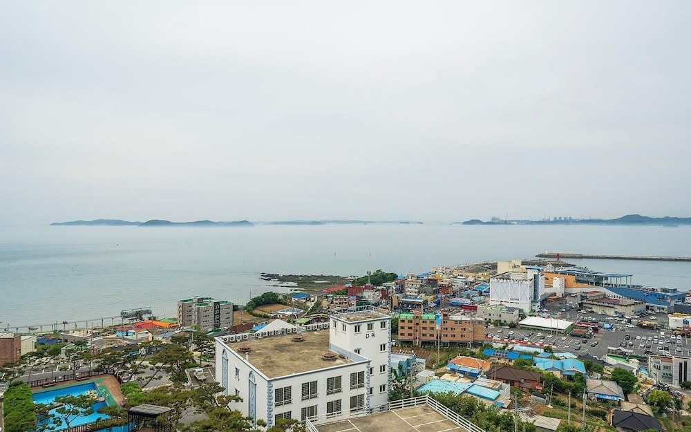 Room (Twin bed Daecheon Port view)