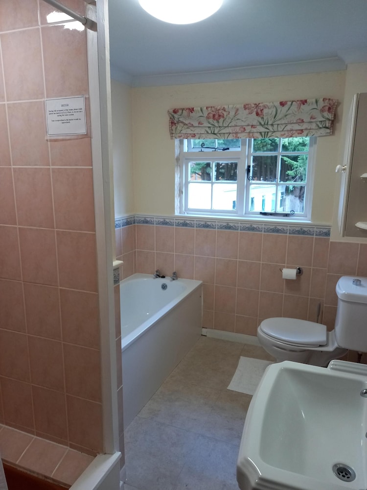 Superior Double Room, Private Bathroom - Photo 7