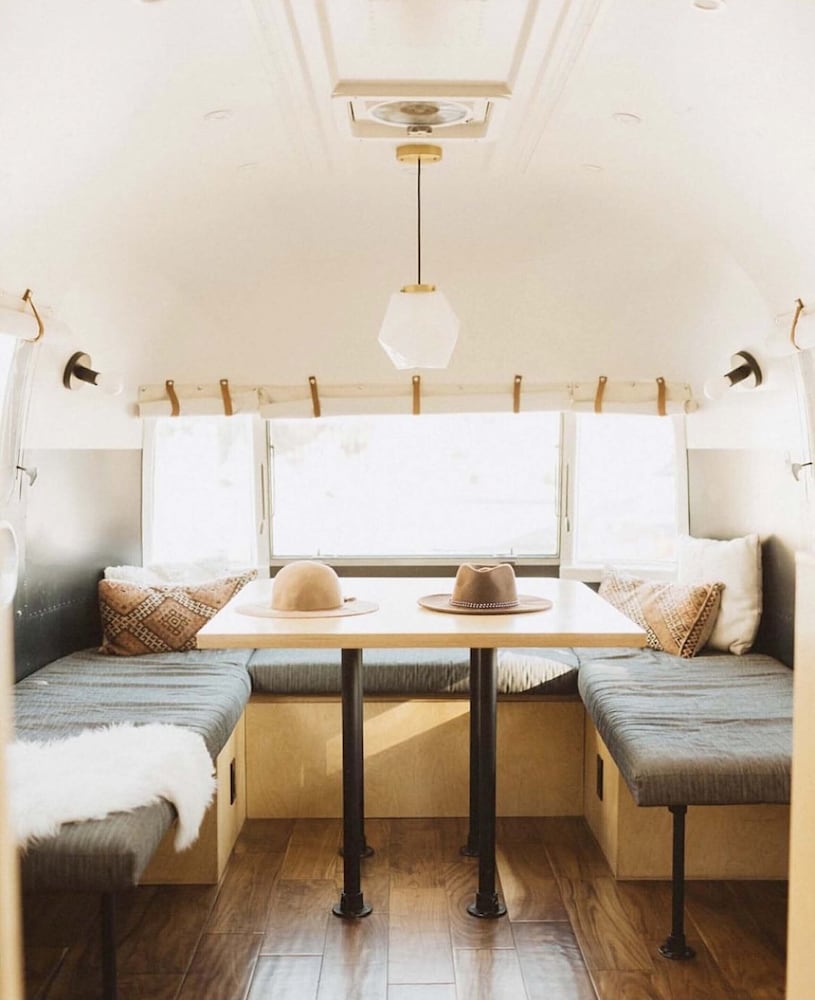 Diana Airstream photo 3