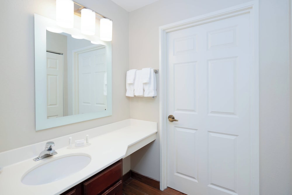 Suite, 1 Bedroom (Hearing Accessible)