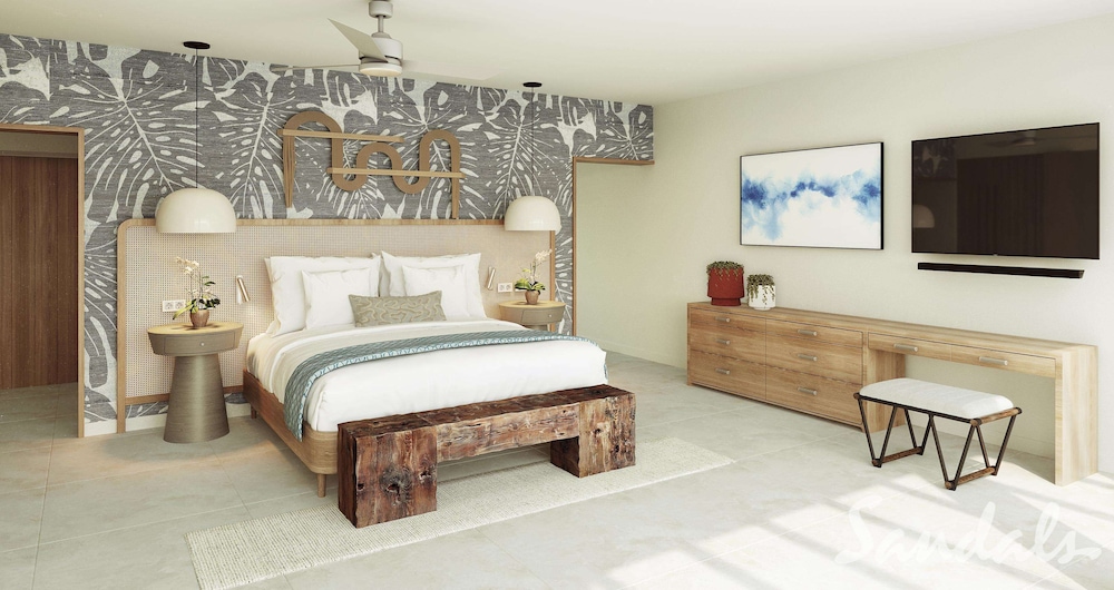 One-Bedroom Garden Butler Suite with Media Room and Patio Tranquility Soaking Tub (VH) photo 1