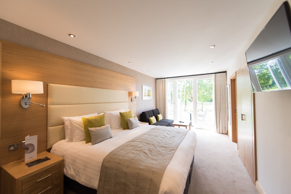Deluxe Double or Twin Room, 1 Double Bed with Sofa bed, Balcony, Garden View photo 2