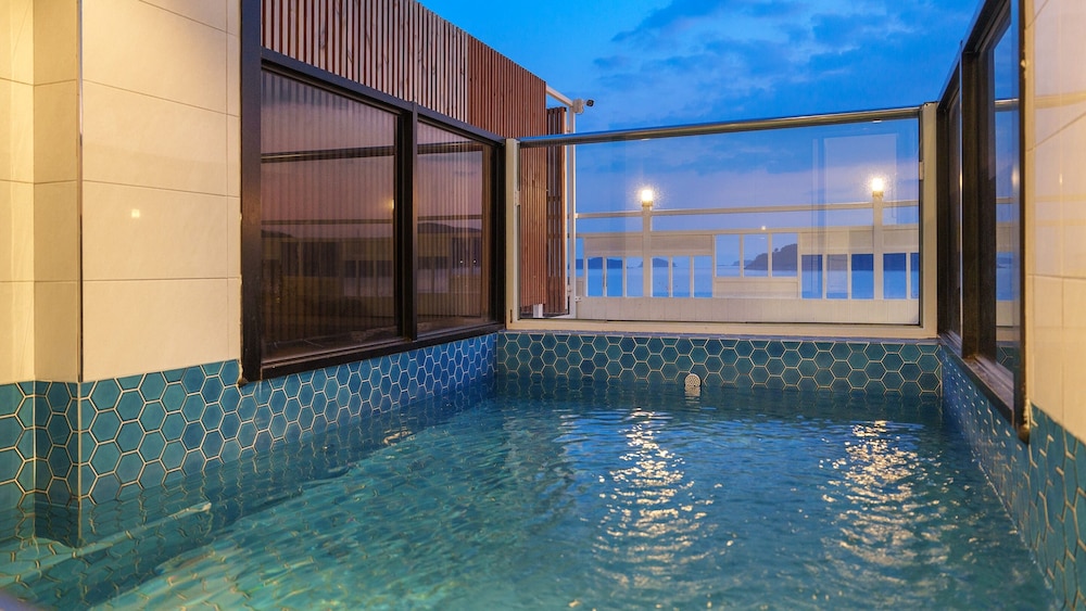 Basic Room, 2 Bedrooms (Ocean View B101 (Pool Villa))