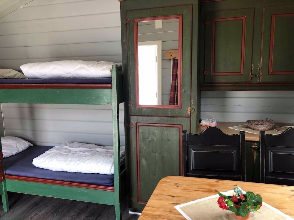 Economy Cabin, Shared Bathroom photo 1